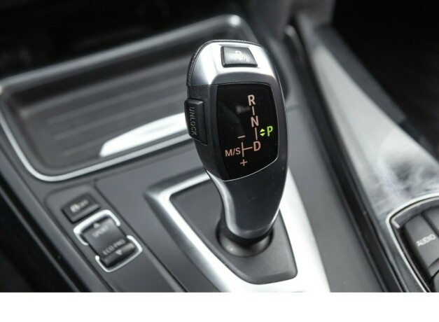 bmw-316i-bensin-2015-big-23