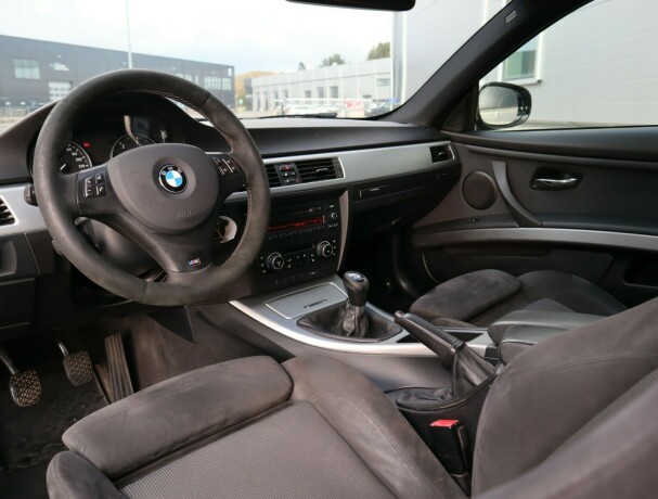 bmw-320d-diesel-2010-big-10