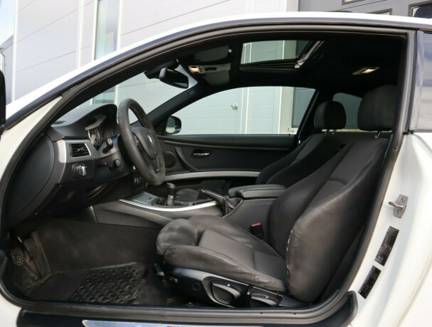 bmw-320d-diesel-2010-big-9