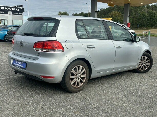 volkswagen-golf-vi-diesel-2010-big-5