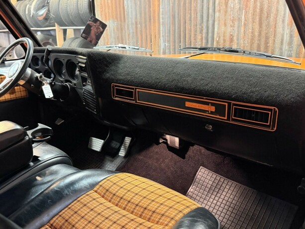 chevrolet-c10-bensin-1977-big-33