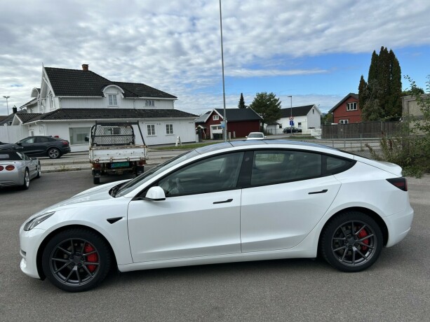 tesla-model-3-elektrisitet-2022-big-3