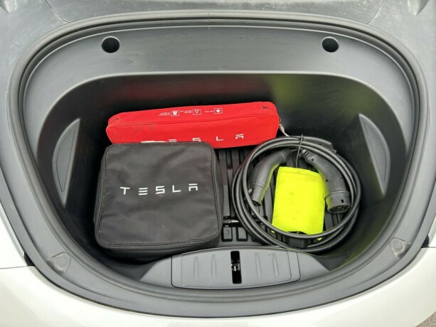 tesla-model-3-elektrisitet-2022-big-18