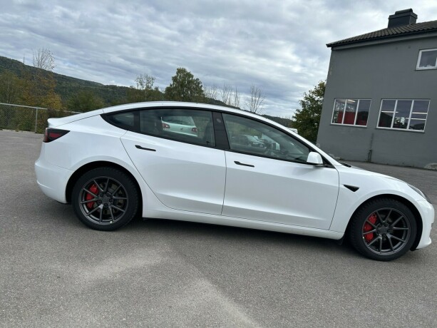 tesla-model-3-elektrisitet-2022-big-7