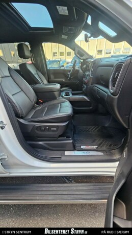 chevrolet-silverado-1500-bensin-2022-big-2
