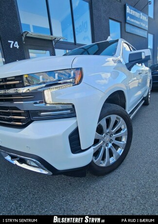 chevrolet-silverado-1500-bensin-2022-big-3