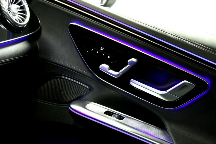 mercedes-benz-eqe350-elektrisitet-2023-big-21
