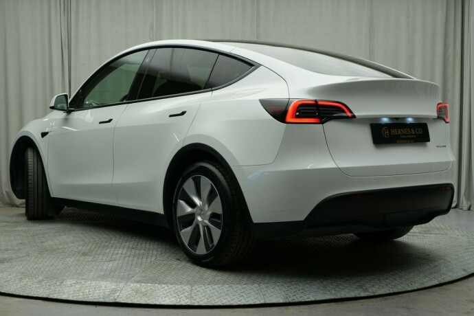 tesla-model-y-elektrisitet-2023-big-8