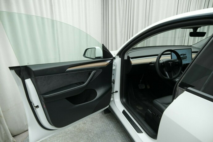 tesla-model-y-elektrisitet-2023-big-16