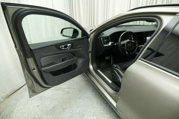 volvo-v60-elektrisitetbensin-2021-big-18