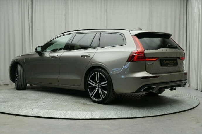 volvo-v60-elektrisitetbensin-2021-big-2