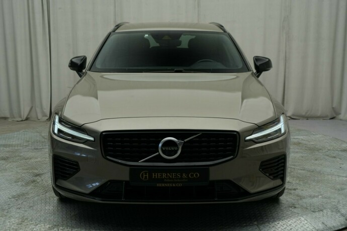 volvo-v60-elektrisitetbensin-2021-big-7