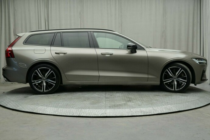 volvo-v60-elektrisitetbensin-2021-big-5