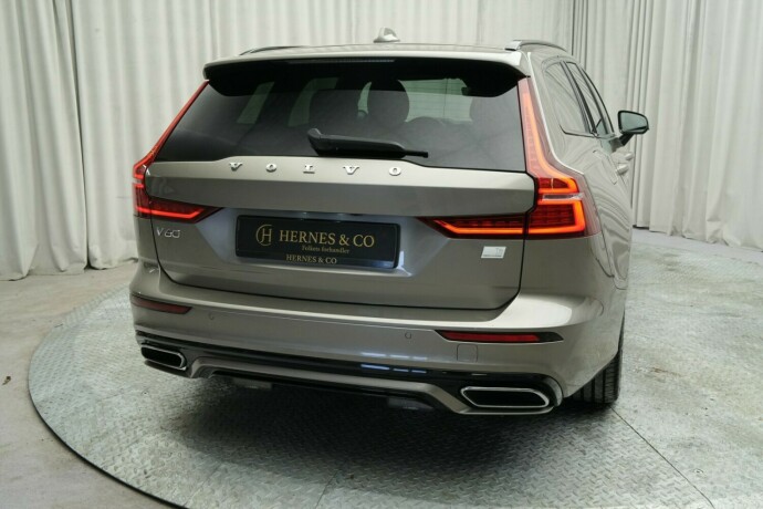 volvo-v60-elektrisitetbensin-2021-big-9