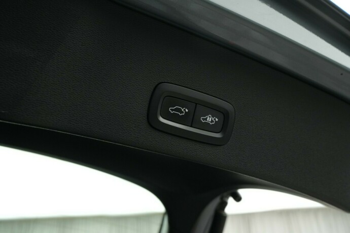 volvo-c40-elektrisitet-2022-big-25