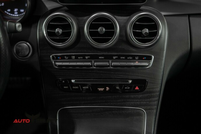mercedes-benz-c300-bensin-2017-big-36