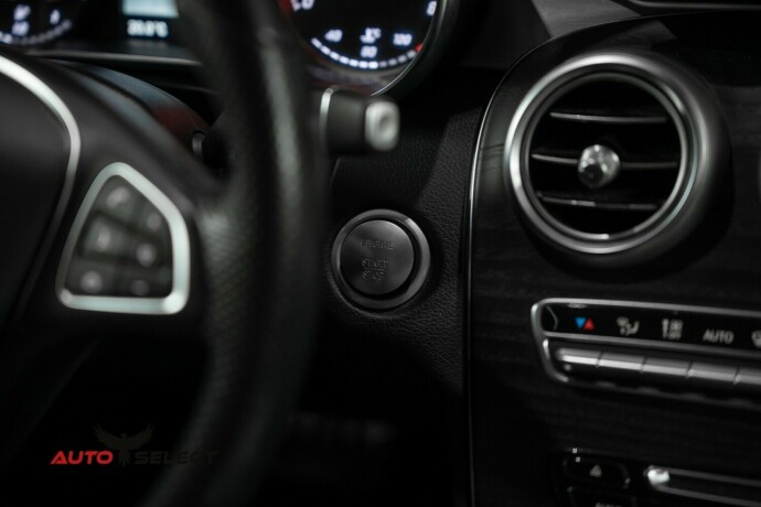 mercedes-benz-c300-bensin-2017-big-26