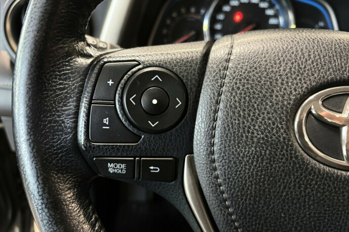 toyota-rav4-diesel-2013-big-24