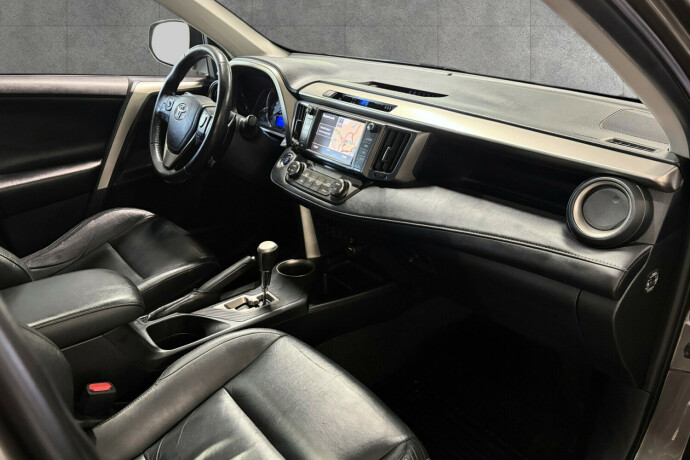 toyota-rav4-diesel-2013-big-14