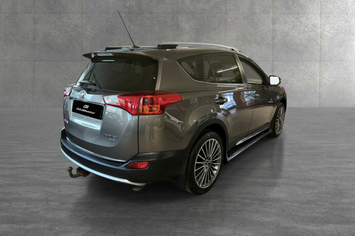 toyota-rav4-diesel-2013-big-5