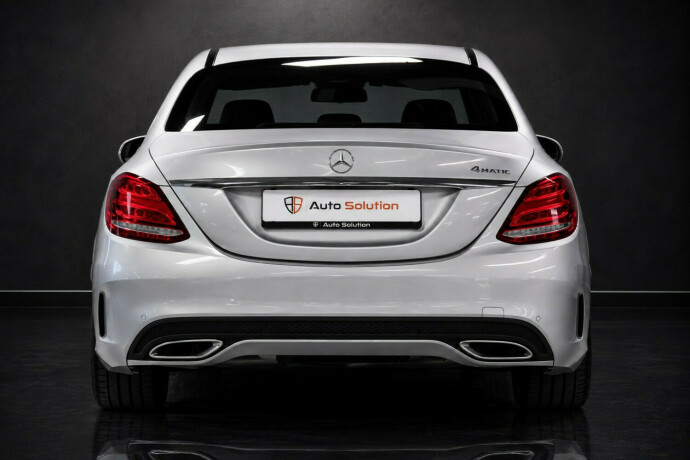 mercedes-benz-c200-bensin-2017-big-3