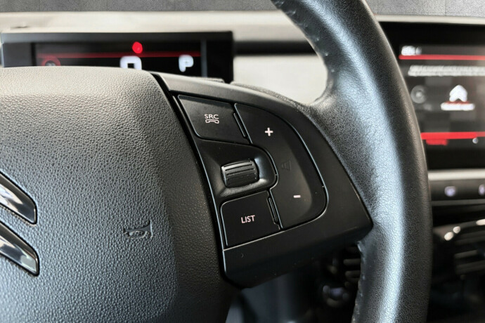 citroen-c4-cactus-bensin-2018-big-25