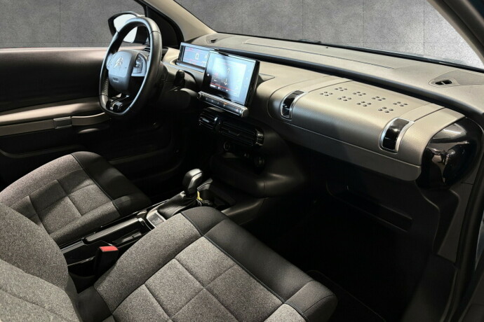citroen-c4-cactus-bensin-2018-big-15