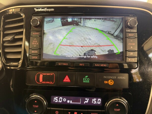 mitsubishi-outlander-diesel-2014-big-27