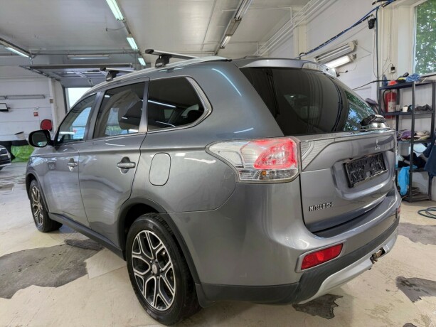 mitsubishi-outlander-diesel-2014-big-2