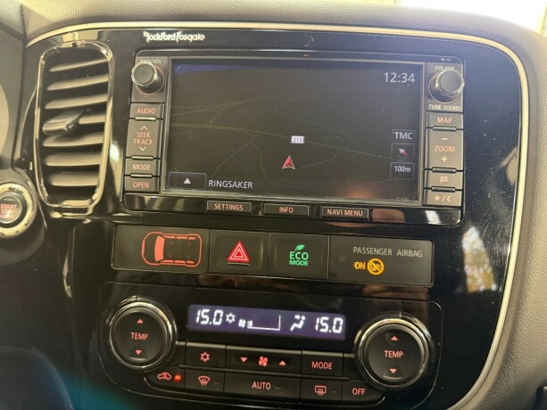 mitsubishi-outlander-diesel-2014-big-28