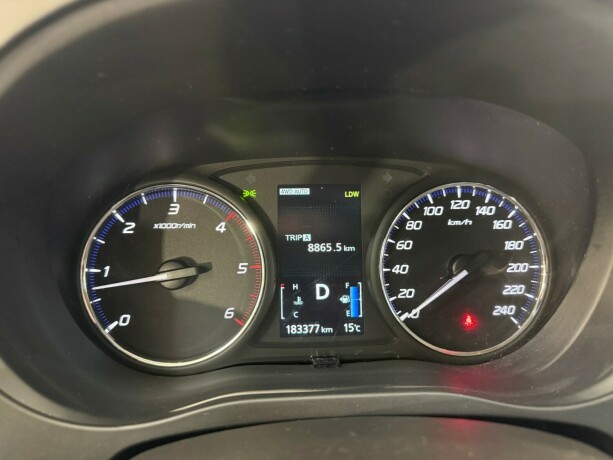 mitsubishi-outlander-diesel-2014-big-24