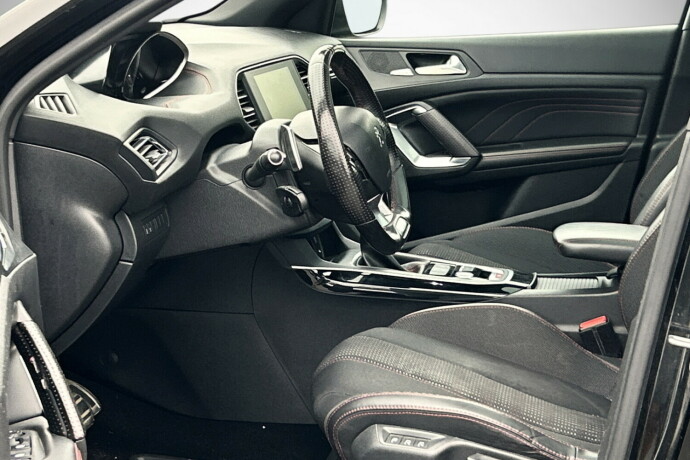 peugeot-308-bensin-2017-big-11