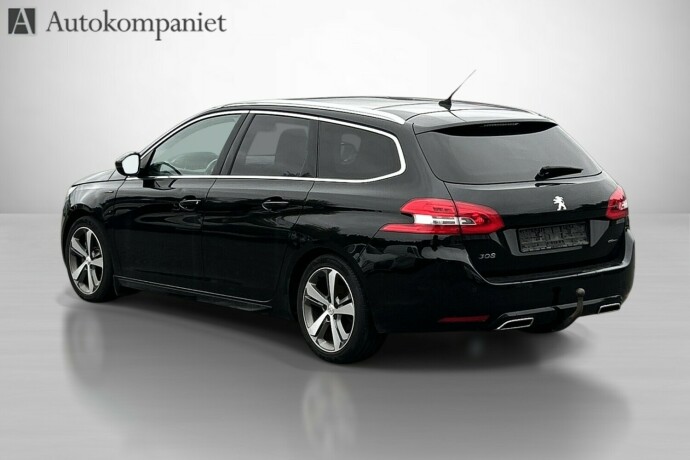 peugeot-308-bensin-2017-big-2