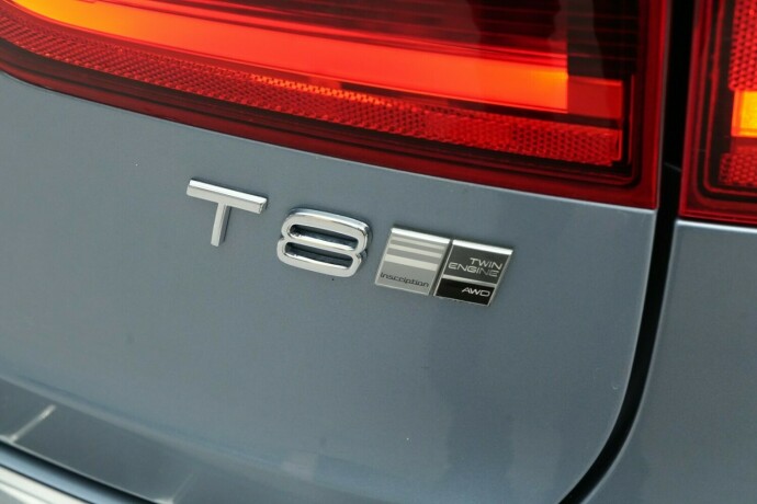 volvo-v90-elektrisitetbensin-2018-big-11