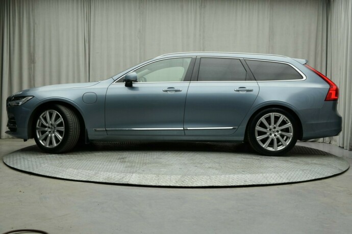 volvo-v90-elektrisitetbensin-2018-big-1