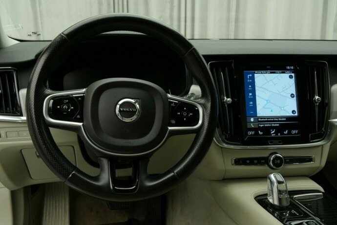 volvo-v90-elektrisitetbensin-2018-big-23