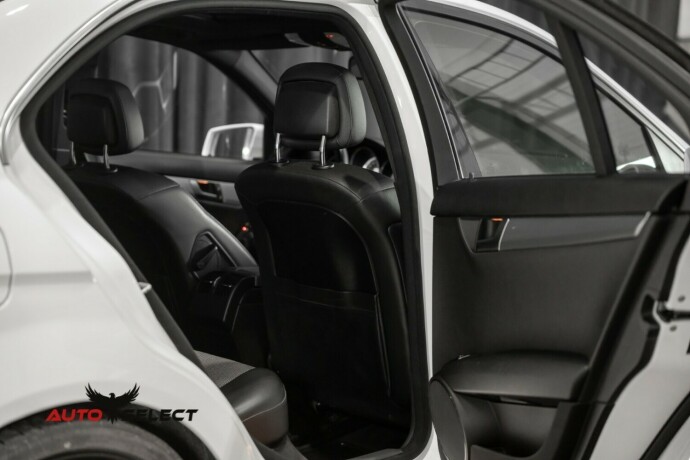 mercedes-benz-c180-bensin-2014-big-12