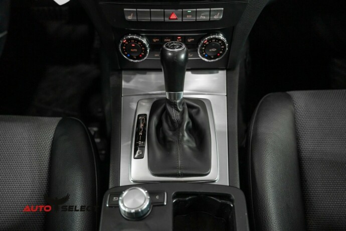 mercedes-benz-c180-bensin-2014-big-35