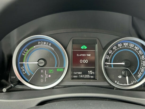 toyota-auris-elektrisitetbensin-2015-big-18