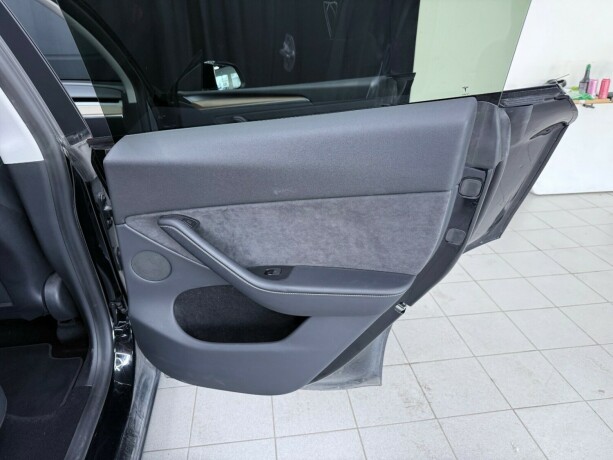 tesla-model-y-elektrisitet-2023-big-22