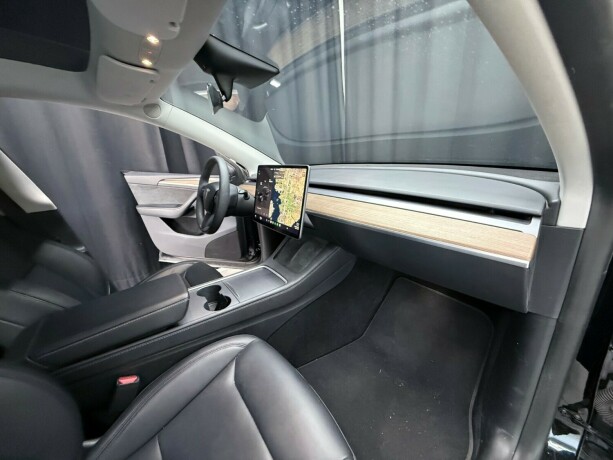 tesla-model-y-elektrisitet-2023-big-21