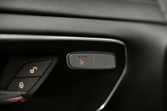 mercedes-benz-v220-d-diesel-2015-big-20