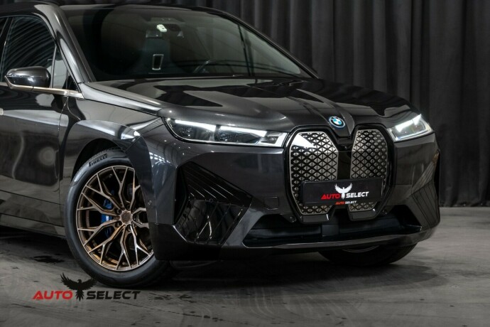 bmw-ix-elektrisitet-2022-big-1