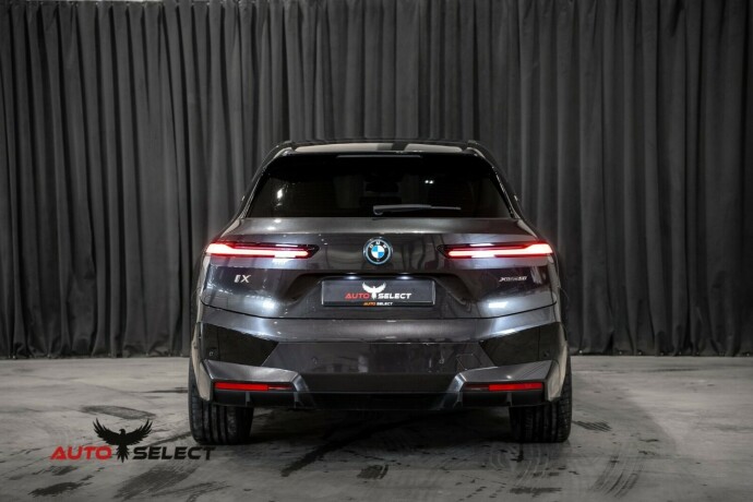 bmw-ix-elektrisitet-2022-big-9