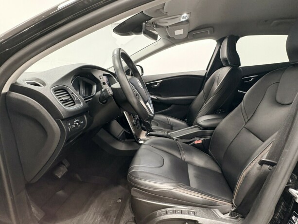 volvo-v40-cross-country-bensin-2016-big-12