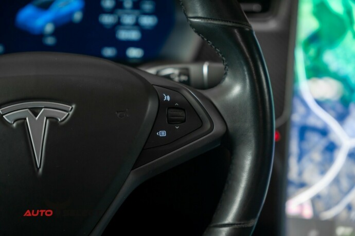 tesla-model-x-elektrisitet-2018-big-33