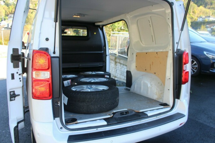 toyota-proace-diesel-2024-big-9