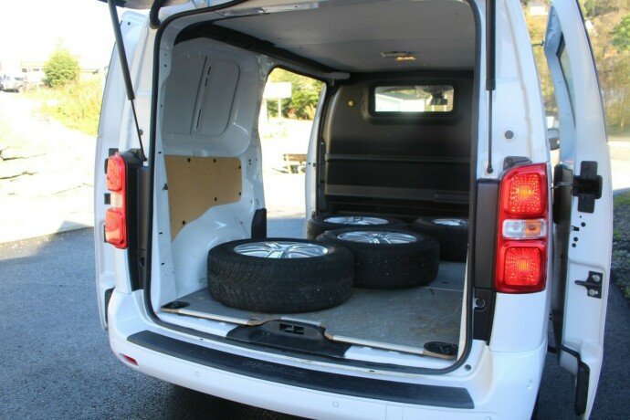 toyota-proace-diesel-2024-big-8