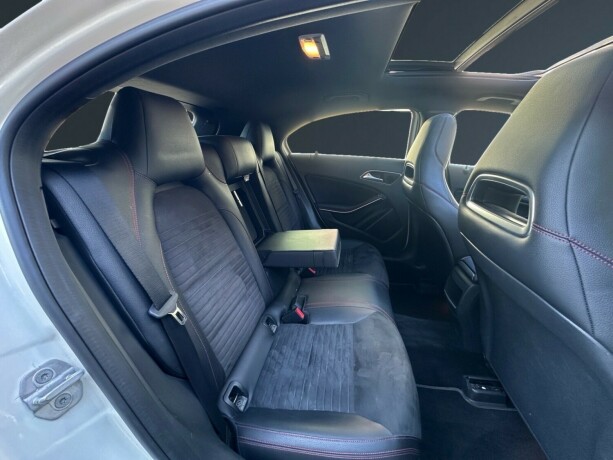 mercedes-benz-a180-bensin-2016-big-15