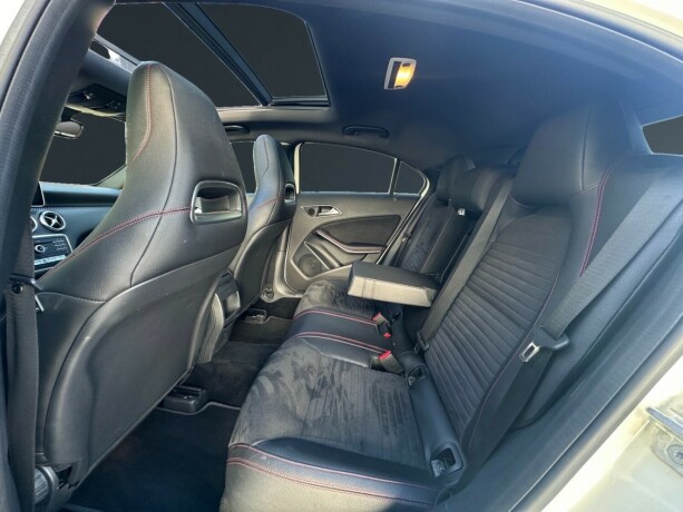 mercedes-benz-a180-bensin-2016-big-13